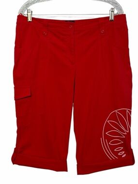 Izod XFG Womens Red Roll Tab Cargo Stretch Capri Golf Pants Graphic Print Sz 14